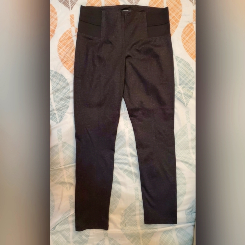 Le Chateau Geometric Print Ponte Skinny Leg Pant (Size 16)